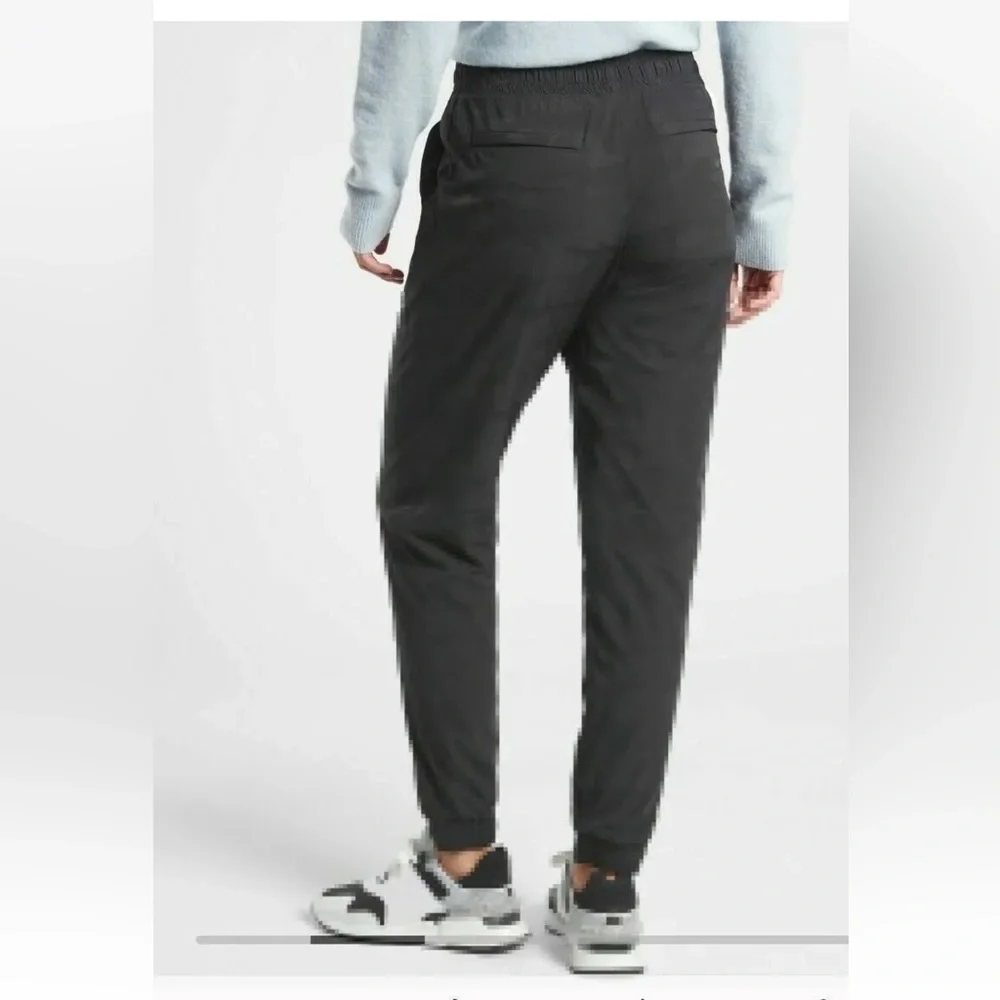 Athleta Black Lined Brooklyn Textured Camo Jogger Travel Pant #631615. Size 8 - Picture 3 of 8